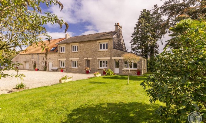 Hautteville-Bocage House | 80 m² Gîte ∙ 3 bedrooms ∙ 6 guests
