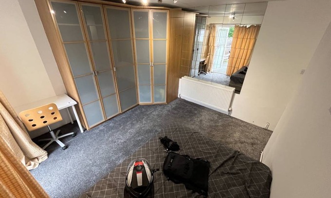 Wimbledon Resort | 80 m² Private room ∙ 1 bedroom ∙ 4 guests