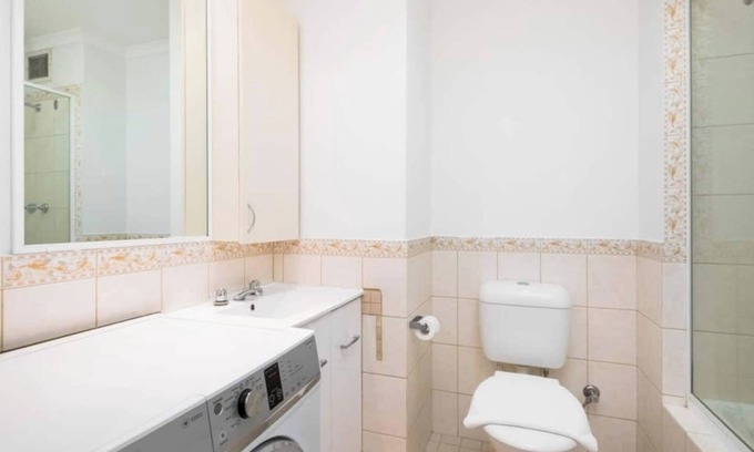 Perth Central Business District Apartment | 806 Deluxe Delight Concert Hall CBD Studio for 2