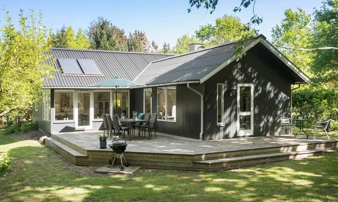 Lundby House | 8229 Lundby - Stenurtvej 6