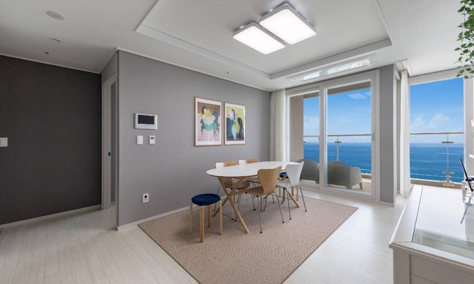 Gangneung House | 84 m² House ∙ 1 bedroom ∙ 6 guests