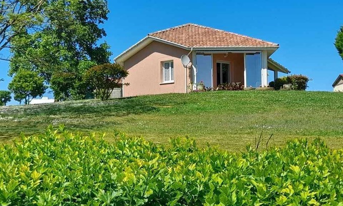 Aire-sur-l'Adour House | 85 m² Gîte ∙ 3 bedrooms ∙ 5 guests