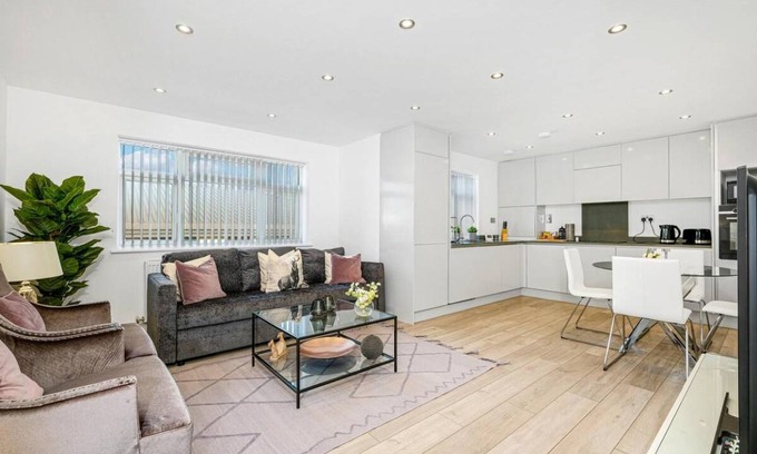 South Ruislip Apartment | 850 m² Apartment ∙ 2 bedrooms ∙ 5 guests