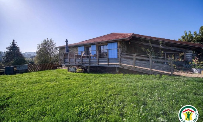 Miribel House | 86 m² Gîte ∙ 2 bedrooms ∙ 5 guests