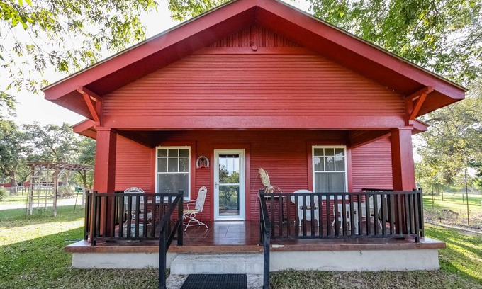 Fredericksburg House | 88 m² House ∙ 1 bedroom ∙ 2 guests