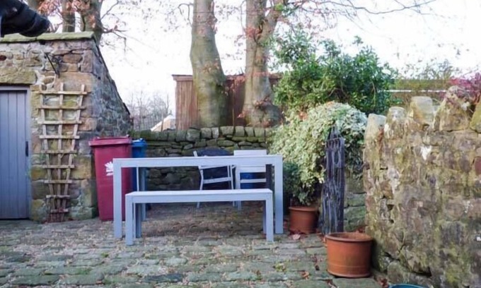 Clitheroe Cottage | 88 Regent Street