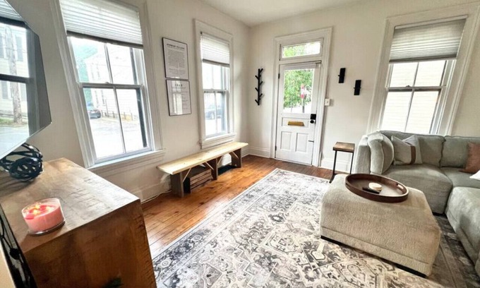 German Village House | 888 Macon (1 bdrm) · Historic German Village home | fenced yard