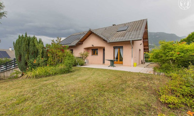 Chambery House | 89 m² Gîte ∙ 2 bedrooms ∙ 6 guests