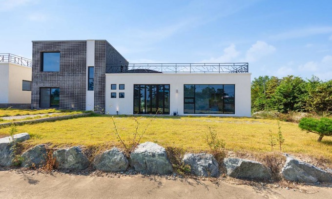 Uljin House | 89 m² House ∙ 2 bedrooms ∙ 6 guests