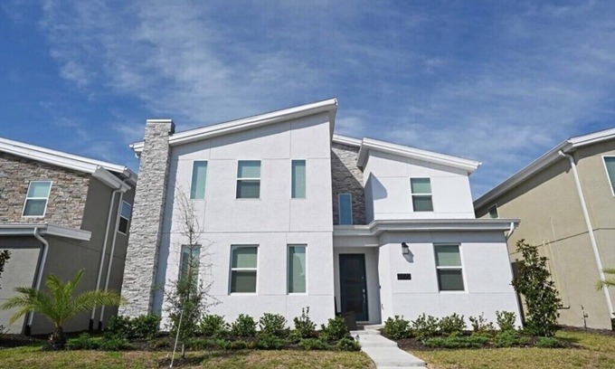 Kissimmee House | 9 Bedrooms/5 Bathrooms/Storey Lake (2770OW)