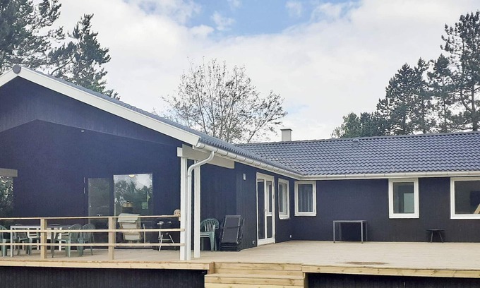 Skibby House | 9 person holiday home in Skibby