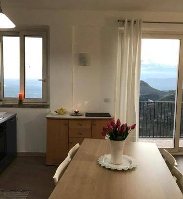 Castelmola Apartment | 90 m² Apartment ∙ 2 bedrooms ∙ 6 guests