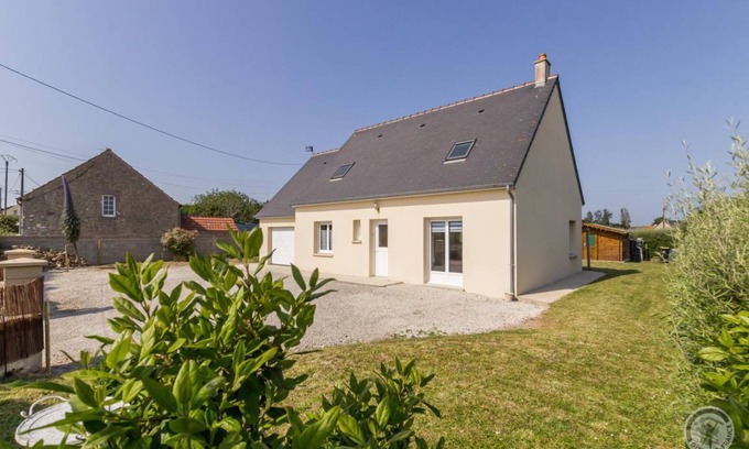 Montfarville House | 90 m² Gîte ∙ 3 bedrooms ∙ 6 guests