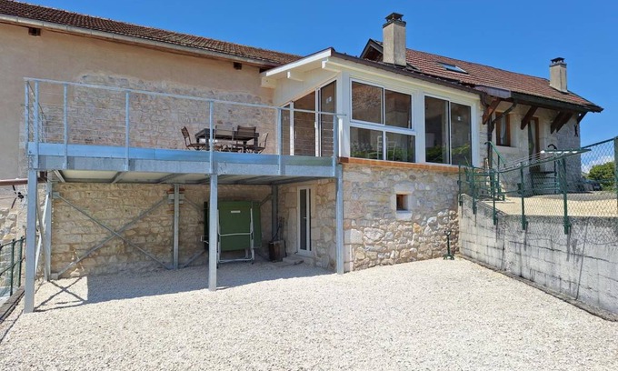 Saint-Champ House | 90 m² Gîte ∙ 3 bedrooms ∙ 6 guests