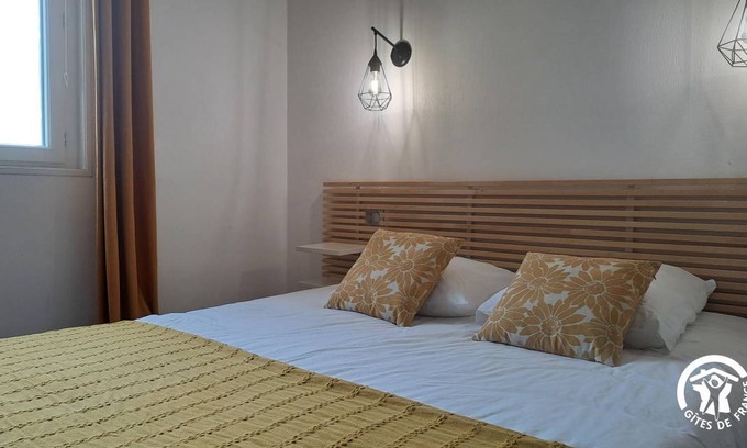 Cordes-sur-Ciel House | 90 m² House ∙ 2 bedrooms ∙ 4 guests