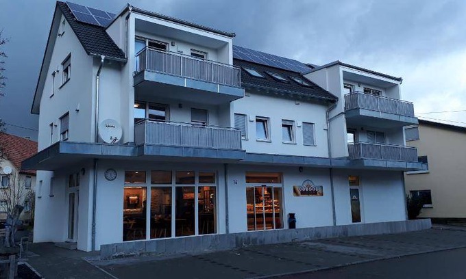 Donzdorf Apartment | 90 m² Serviced apartment ∙ 3 bedrooms ∙ 6 guests