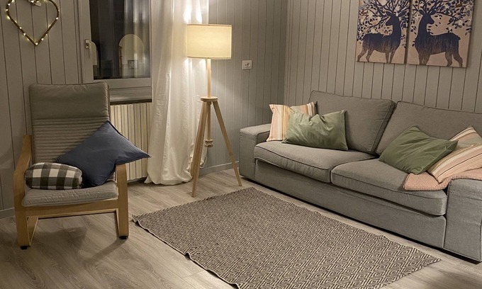 Isolaccia Apartment | 90sqm warm and cozy overlooking the square of Isolaccia.5 min from Bormio