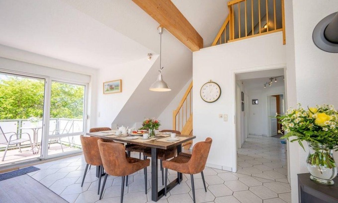 Gollendorf Apartment | 91 m² Apartment ∙ 2 bedrooms ∙ 6 guests
