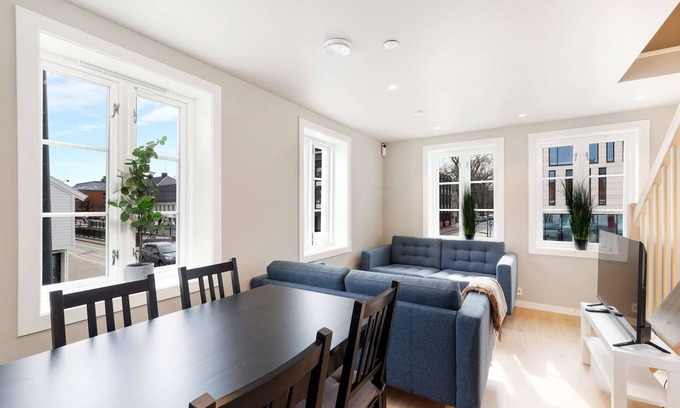 Kristiansand House | 92m to Kvadraturen l Renovated 2025 l 24l7 checkin