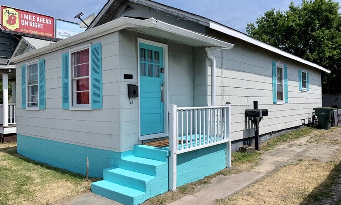 Willoughby Spit Cottage | 93 m² Cabin ∙ 2 bedrooms ∙ 6 guests