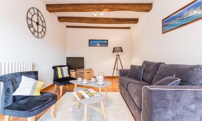 Saint-Pierre-Langers House | 93 m² Gîte ∙ 3 bedrooms ∙ 5 guests