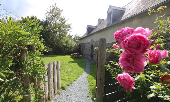 Bretteville-sur-Ay House | 95 m² Gîte ∙ 2 bedrooms ∙ 6 guests