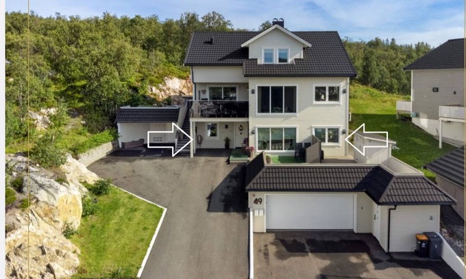 Tromso Apartment | 97 m² Apartment ∙ 2 bedrooms ∙ 5 guests