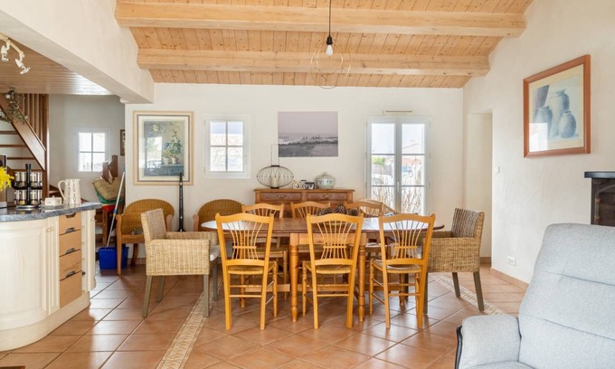 L'Epine House | 97 m² House ∙ 3 bedrooms ∙ 6 guests