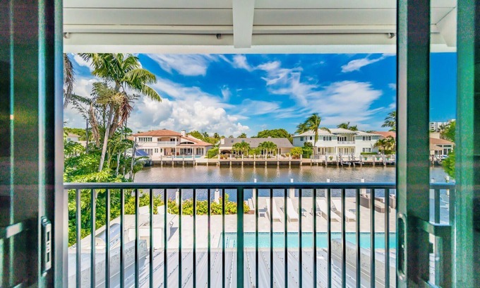 Tropic Isle House | 9743 Managed By Brampton Park