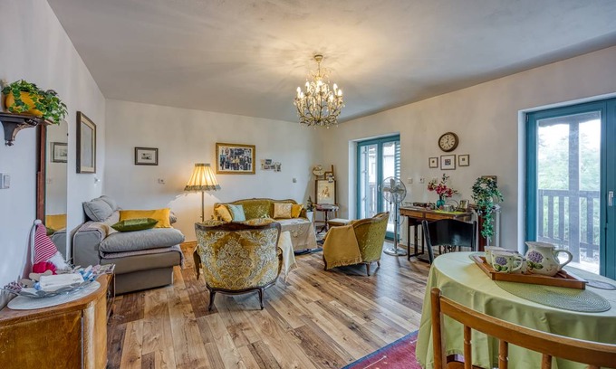 Kras Apartment | 99 m² Apartment ∙ 2 bedrooms ∙ 6 guests
