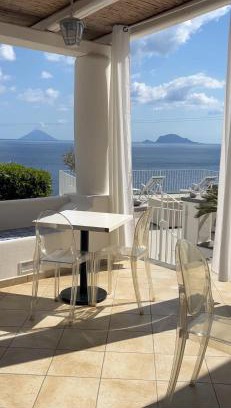 Malfa Bed & Breakfast | 'A Alera Room & Breakfast
