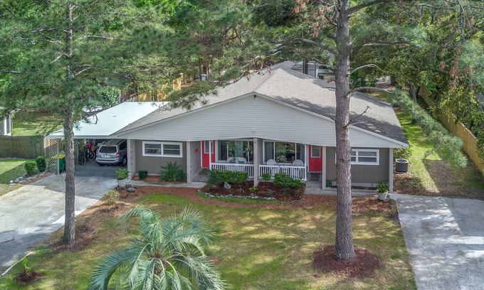 Jekyll Island Cottage | A Beach, Golf, Tennis and Fun for the whole family Sandy Toes & Salty Kisses A