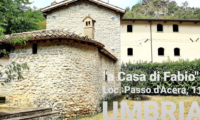 Campello sul Clitunno Apartment | "a Casa di Fabio" digitaldetoxholidays, a tower in the hills of Umbria.
