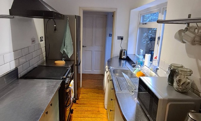 Bramcote House | A Cosy Home in the Heart of Beeston