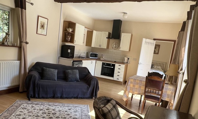 Bury St Edmunds Apartment | A country side retreat. And dog friendly!