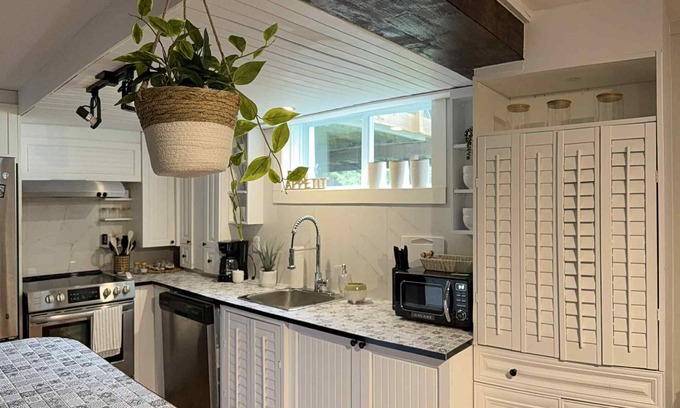 Sainte-Adele Apartment | A Cozy Haven for Relaxation or Sports Enthusiasts