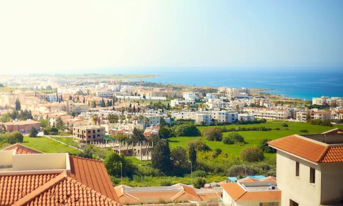 Melanos House | A cozy townhouse with stunning patio views in Paphos!