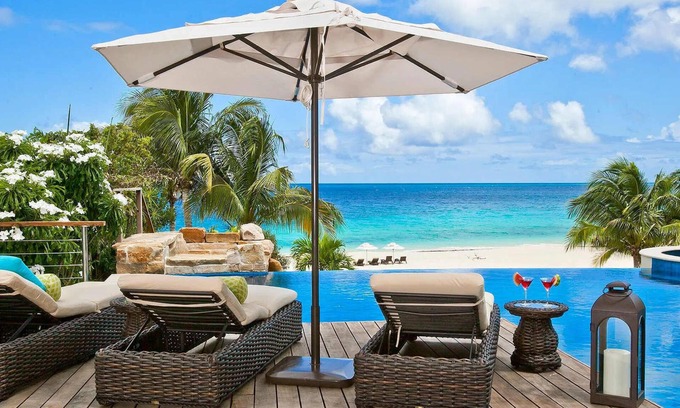 Long Bay Village Villa | A delicate and luxurious private resort