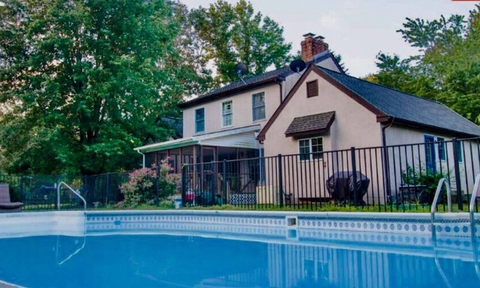 Warwick House | A European styled retreat on Marylands Eastern Shore with Private pool
