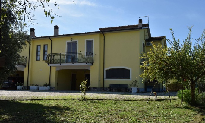 Calvi di Umbria Villa | A few minutes from Rome and other centers Farmhouse in the Umbrian village with pets allowed