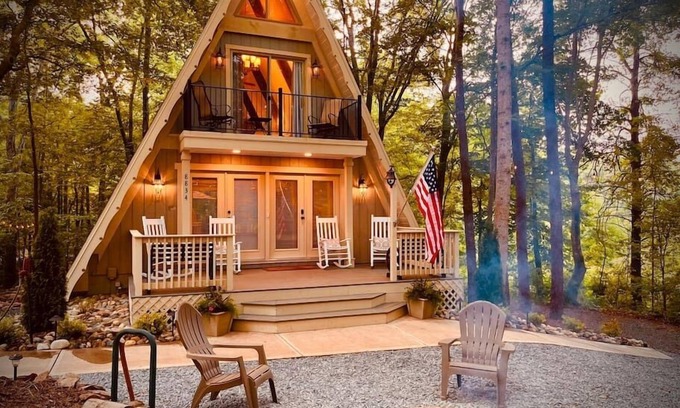 Mint Hill House | A Frame Cabin- Unplug and Rewind!