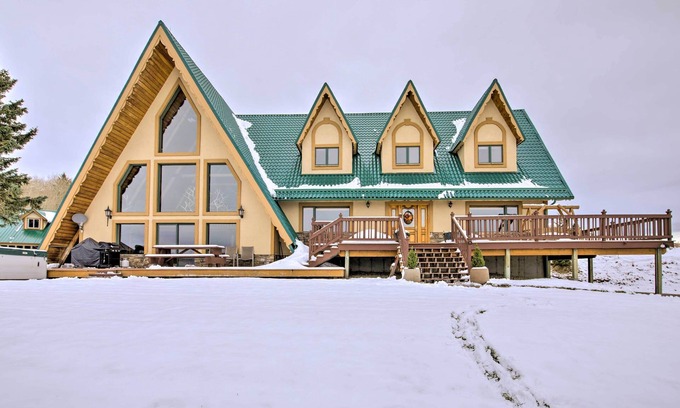 Bozeman House | A-Frame Home w/Breathtaking Views & Hot Tub!