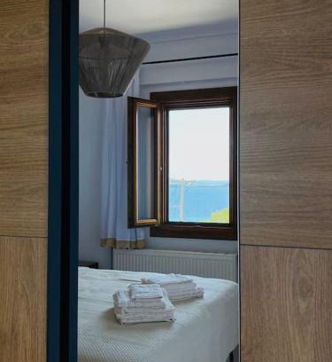 Ouranoupoli Apartment | A Fringe Of Blue