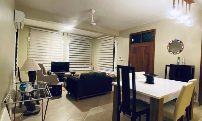 Mlingotini Apartment | A glimpse of Africa.
