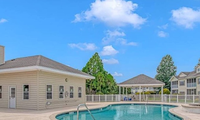 Red Hill House | A Golfer's Paradise - Legends Golf - Myrtle Beach - Pool