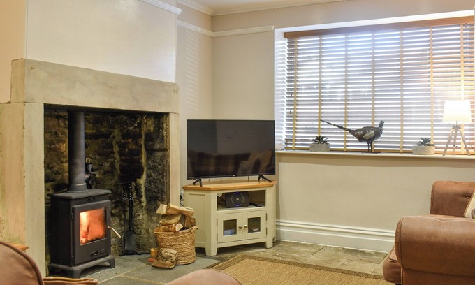 Bishop Auckland Cottage | A gorgeous cottage in a great location for local shops and pubs.