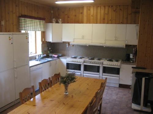 Letafors House | A Grand Getaway for Family and Friends