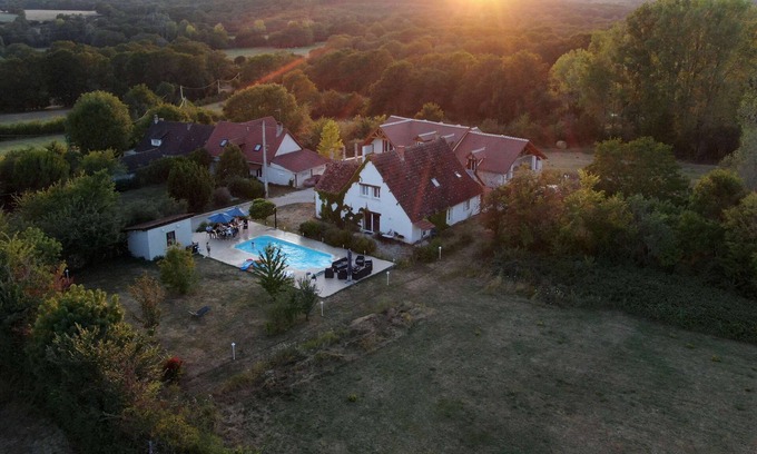 Lys-Saint-Georges House | A haven of peace in the countryside with private pool.