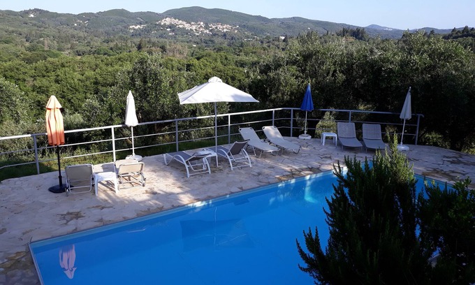 Giannades House | A - Holidayhome 2-4 people/living in the middle of an olive grove, 3km to sea,