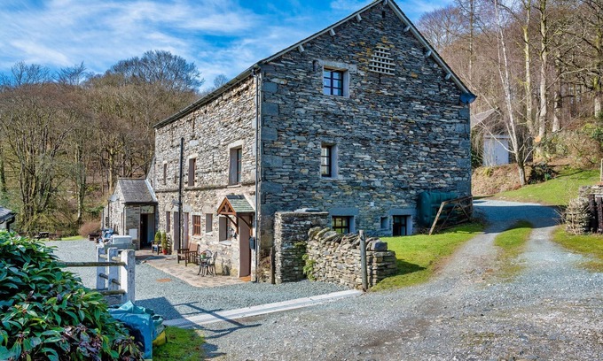 Penny Bridge House | A luxury barn conversion close to Grizedale Forest & Hawkshead village